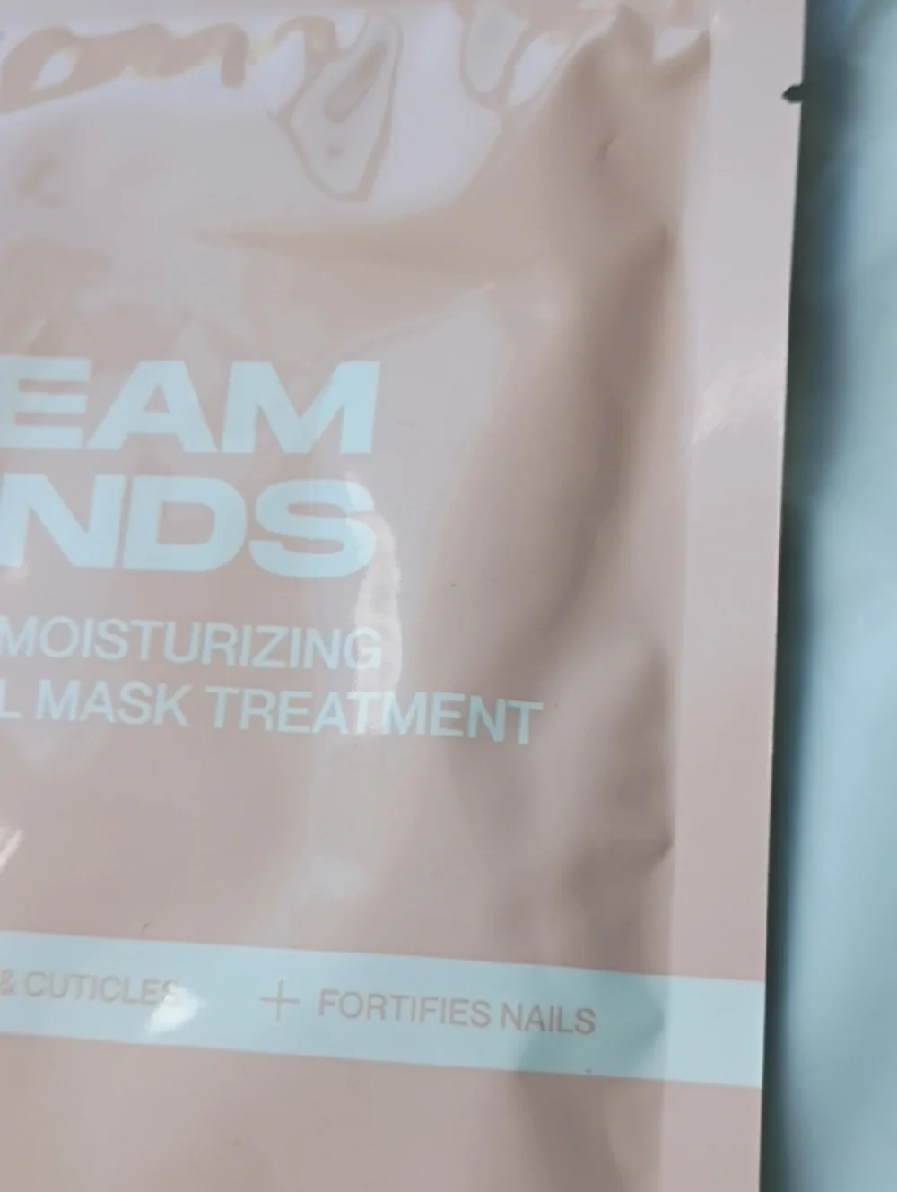 Nailboo DREAM HANDS Intensive Moisturizing Hand & Nail Mask - Self Care Set of 2 - Picture 5 of 9